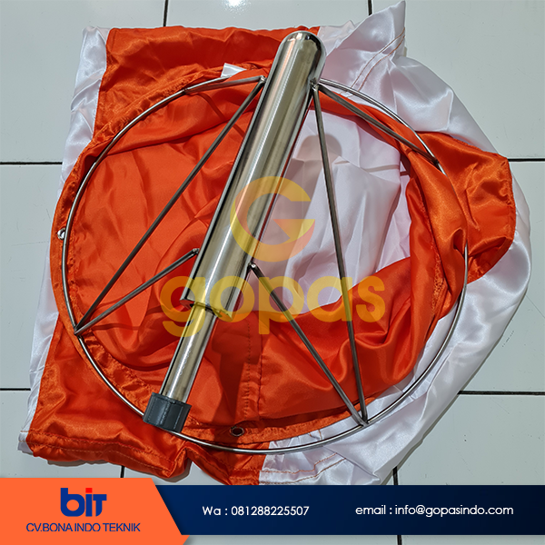 Windsock Orange Putih ukuran 40 cm